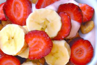 Sweet & Simple Strawberry Banana Yogurt Bites Recipe Guide